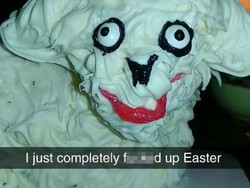 Ngakak! Wanita Ini Bikin Kue Domba Tampilannya Jadi Menyeramkan