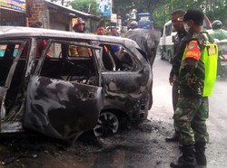 Detik-detik Mobil MPV Meledak Usai Mengisi BBM di Cikembar Sukabumi