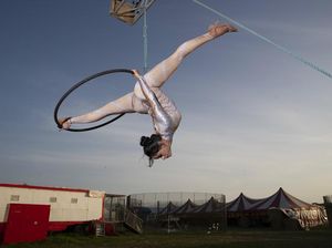 Hari-hari Tanpa Tepuk Tangan untuk Para Pemain Sirkus