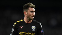 Lagi-lagi bek Manchester City. Aymeric Laporte menempati urutan ketujuh, setelah dibeli dari Athletic Bilbao seharga 65 juta Euro pada 2017 silam. Foto: Getty Images/David Ramos