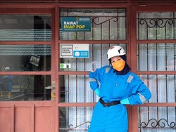 Kisah Luri, Satu-satunya Wanita Petugas Evakuasi Pasien Corona di Samarinda