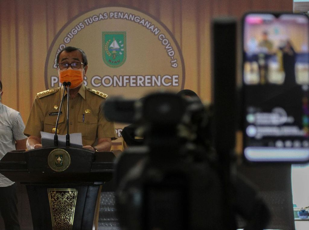 Positif Corona, Gubernur Riau dan Istri dalam Kondisi Stabil Positif Corona, Gubernur Riau dan Istri dalam Kondisi Stabil