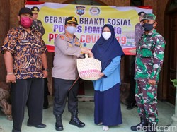 Baksos Jelang Ramadhan Ringankan Beban Warga Terdampak Corona di Jombang