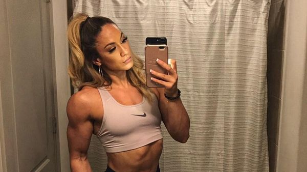 Potret Seksi Janice Garay, Binaragawati Kembaran Jennifer Lopez 