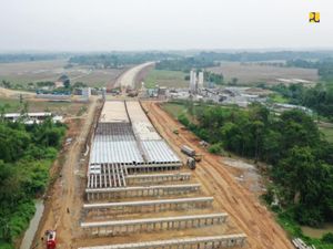 Proyek Konstruksi Tol Serang-Panimbang Disetop