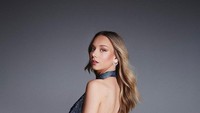Ester Exposito kini menjadi model di Spanyol yang punya followers terbanyak di Instagram (Instagram/ester_exposito)