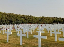 Piknik Kok ke Pemakaman?