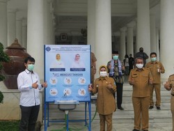 BBPLK Serang Donasikan Ribuan APD untuk Pencegahan COVID-19