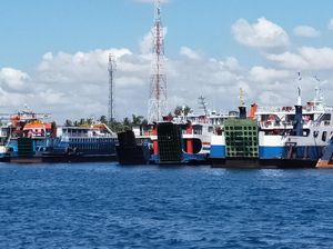 Larangan Mudik, Pelabuhan Ketapang Kurangi Armada Kapal