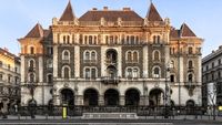 Potret Keindahan yang Terlupakan di Budapest