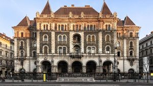 Potret Keindahan yang Terlupakan di Budapest