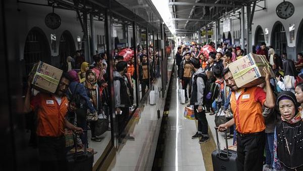 Melihat Lagi Momen Mudik Warga Indonesia dari Masa ke Masa