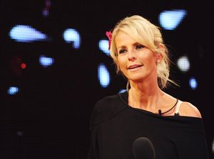 Ulrika Jonsson Sebut Foto Telanjang J-Lo Berdampak Buruk Bagi Perempuan