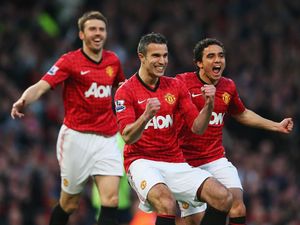 Erik ten Hag Mau Bawa Van Persie ke MU?