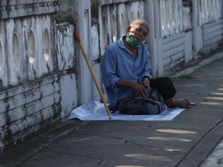 Amankan 55 Orang Tidur di Trotoar Tanah Abang, Camat: Semua Pengemis dari Jabar