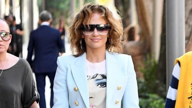 Foto Jennifer Lopez sebagai Harlee di Shades of Blue.