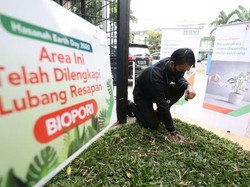 Sambut Hari Bumi Sedunia, BNI Syariah Buat 1.220 Resapan Biopori