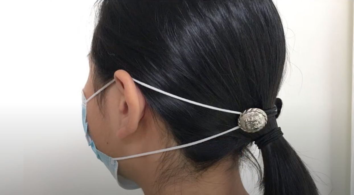 DIY Masker Tanpa Mesin Jahit untuk Bunda Berhijab, Hanya 1 Menit