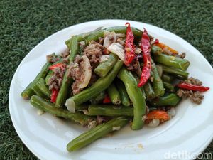 Awkenyang : Lauk Rumahan dari Resep Andalan Ibu Awkarin Awkenyang : Lauk Rumahan dari Resep Andalan Ibu Awkarin