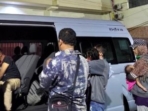 Keluarga dari Jakarta Ini Nyasar di Pekalongan dan Dipulangkan Polisi