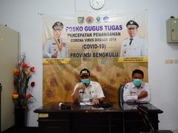Dinkes Bengkulu Keluhkan Hasil Tes Swab Corona Lama Keluar