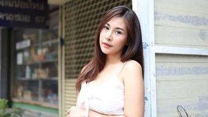 Model Dikritik, Bikin Video Iklan Mainan Seks di Jalan Saat Lockdown Corona