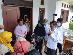 Pesan Wali Kota Serang pada Tetangga Bu Yulie yang Meninggal Tak Makan 2 Hari Pesan Wali Kota Serang pada Tetangga Bu Yulie yang Meninggal Tak Makan 2 Hari