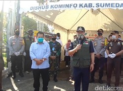 Tinjau Pos Check Point di Jatinangor, RK: Hari Pertama PSBB Berjalan Baik
