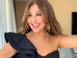 Penampilan Thalia Pillow Challenge Sambil Joget Lagu Latin Jadi Sorotan