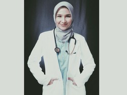 Profil Sarah Shahab, Artis yang Jadi Dokter Lawan Corona