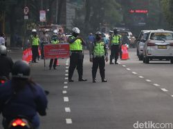 Modus Pemudik Tembus Petugas: Pakai Ambulans hingga Mobil Barang