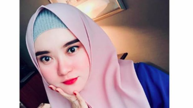 Yuli Asiska tengah dekat dengan Teddy.