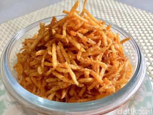 3 Resep Lauk Kering Topping Ketupat yang Renyah Pedas 3 Resep Lauk Kering Topping Ketupat yang Renyah Pedas