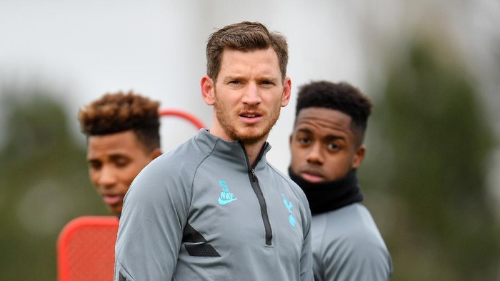 LONDON, ENGLAND - FEBRUARY 18: Jan Vertonghen of Tottenham Hotspur looks on during a training session ahead of their UEFA Champions League Round of 16 first leg match against RB Leipzig at Hotspur Way Training Ground on February 18, 2020 in London, England. (Photo by Justin Setterfield/Getty Images)