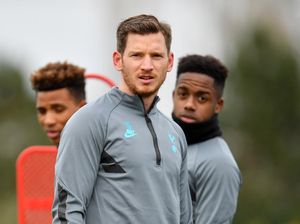 Tak Muluk-muluk, Mourinho Cuma Berharap Vertonghen Mau Tuntaskan Musim
