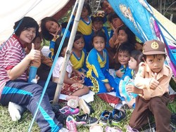 Kisah Guru di Balikpapan, Berkeliling Rumah Murid Untuk Antar Soal Ulangan