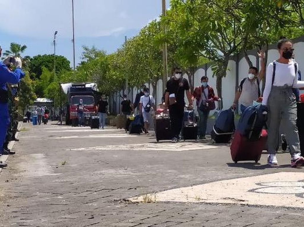 Antisipasi Corona, 810 WNI ABK Kapal Pesiar Asing Dipulangkan Antisipasi Corona, 810 WNI ABK Kapal Pesiar Asing Dipulangkan
