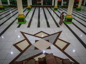 Wagub DKI Ingatkan Pelaksanaan Salat Jumat Diganti Dzuhur di Rumah Wagub DKI Ingatkan Pelaksanaan Salat Jumat Diganti Dzuhur di Rumah