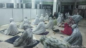 Masjid di Jakarta Barat Ini Tetap Gelar Salat Tarawih