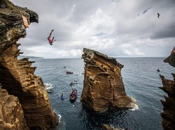 Pandemi COVID-19, Ajang Cliff Diving Internasional di Bali Batal
