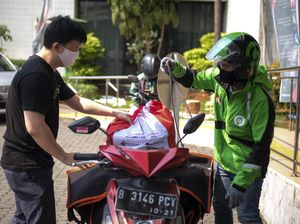 Bantuan Sosial Sembako di Jakarta Terus Didistribusikan