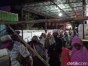 Jemaah Masjid di Kota Parepare Ini Gelar Salat Tarawih karena Spontan