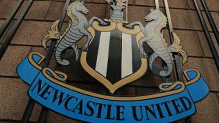 (FILES) In this file photo taken on August 13, 2017 St James Park stadium, home ground of Newcastle United, is pictured in Newcastle-upon-Tyne, north east England, ahead of the English Premier League football match between Newcastle United and Tottenham Hotspur. - A Saudi-backed 300m ($368 million) takeover of Newcastle United is nearing completion at a time when the rest of the football industry is on its knees due to the economic crisis caused by coronavirus. For Saudi Arabias Public Investment Fund (PIF), led by Crown Prince Mohammed bin Salman, that will reportedly take an 80 percent stake in the Premier League club, the crisis presents an opportunity. (Photo by Lindsey PARNABY / AFP)