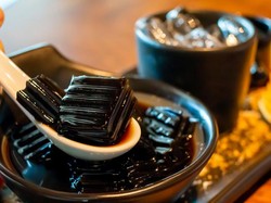 Kerap Diburu Saat Ramadhan, Ini 5 Fakta Cincau Hitam