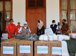 Dekranasda Jatim Sumbang 1.695 Hazmat untuk Pemprov