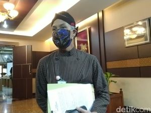 Ganjar Teken Instruksi Penerapan New Normal di Jateng, Ini Syaratnya