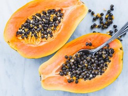 Khasiat Biji Pepaya untuk Kesehatan dan Cara Mengkonsumsinya