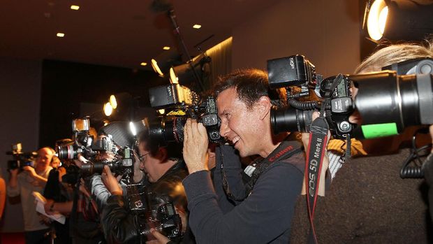 Nasib Paparazi Hollywood Kehabisan Objek Foto karena Corona