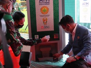 Lewat ATM Beras, Kementan Jangkau 1.000 KK Per Hari Lewat ATM Beras, Kementan Jangkau 1.000 KK Per Hari