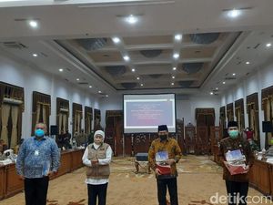 Tok... PSBB di Surabaya Raya Mulai Diberlakukan Selasa Depan